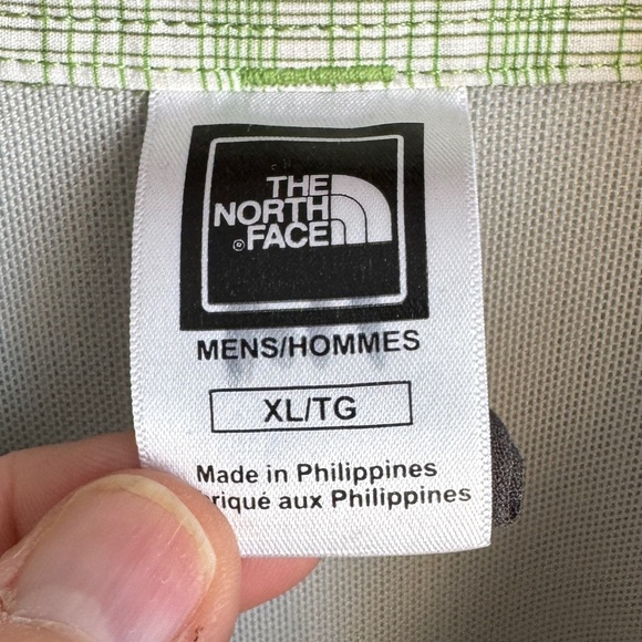 The North Face Men's XL Green Plaid Button Up Performance Shirt Hiking Fishing - Picture 2 of 16